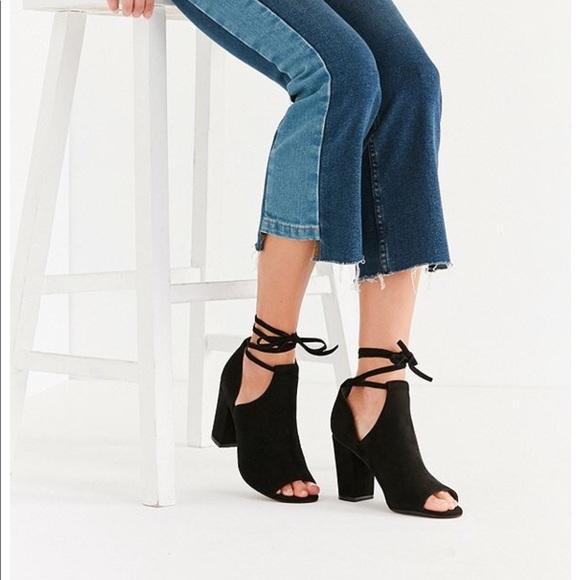 NIB Black Fierce Vegan Lace Up Peep Toe Bootie - Picture 3 of 4